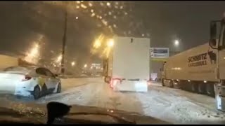 МОСКВА ВСТАЛА! ПРОБКИ 100 БАЛЛОВ! Снег остановил движение. Снегопад века в Москве.