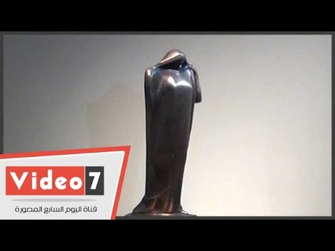 محمد سلماوى يهدى وزارة الثقافة تمثال نادر لمحمود مختار