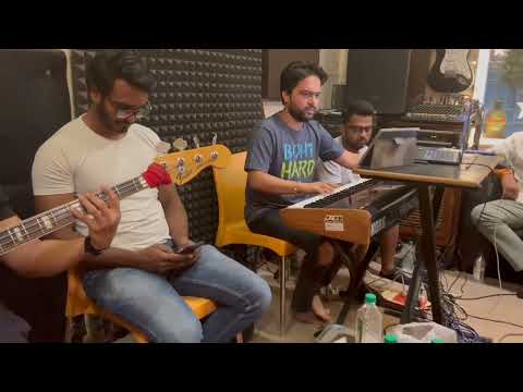MERE WARGA STUDIO