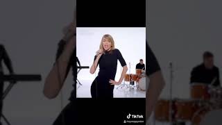 Taylor Swift - Shake it off Resimi