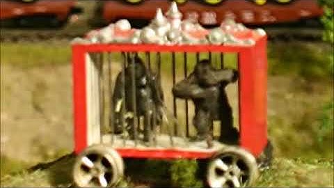 Animated N Scale Escaping Gorilla