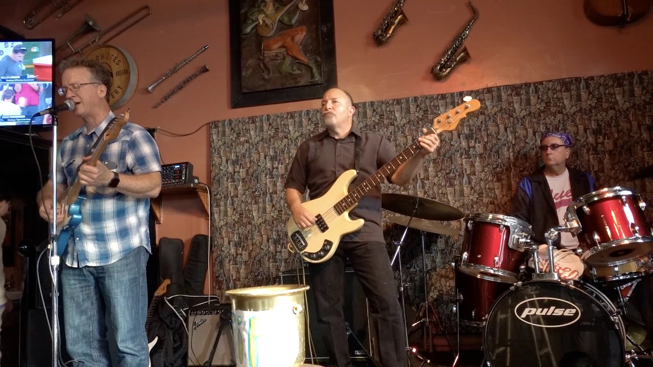 (COVER) Lights Are On, But Nobody's Home by Albert Collins YouTube