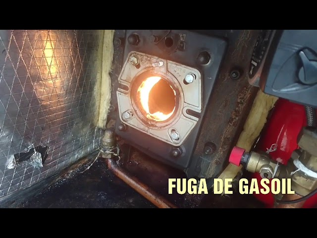 Caldera de gasoil con fuga en la bomba crea incendio interior