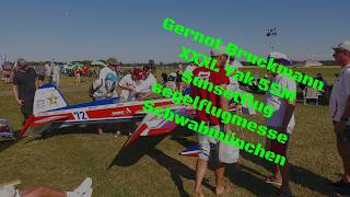 Segelflugmesse Schwabmünchen, Sunsetflug von Gernot Bruckmann der Abendshow mit der XXXL Yak 55M