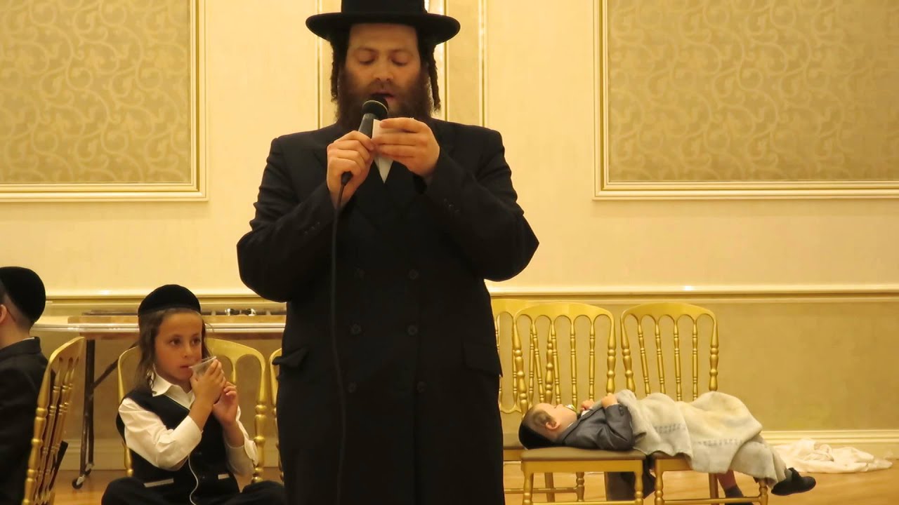 Badchan Shia Burich Gross calling up Chosson Kallah