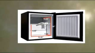 Sunpentown Upright Freezers