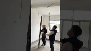 Friend Comes to Help, Creative Light Bulb Change!
