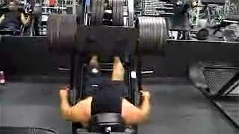 Me leg pressing 1100+ lbs