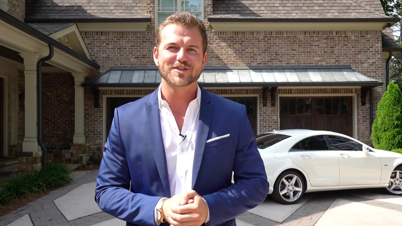 3758 N Stratford Rd NE presented by Kilian Rief