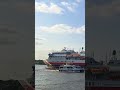 Fahrten mit Hamburger Elbfähren