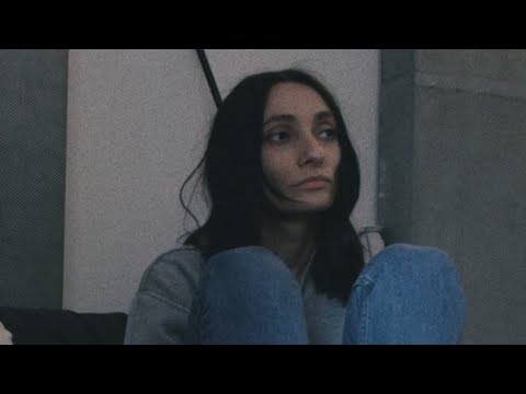 King Hannah - It's Me and You, Kid (Official Video)