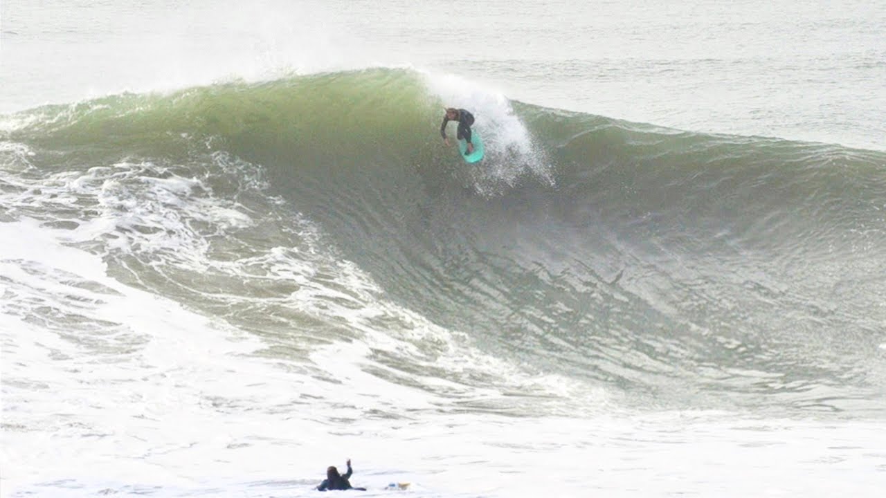 Surfing Fun Hawaiian Shorebreak