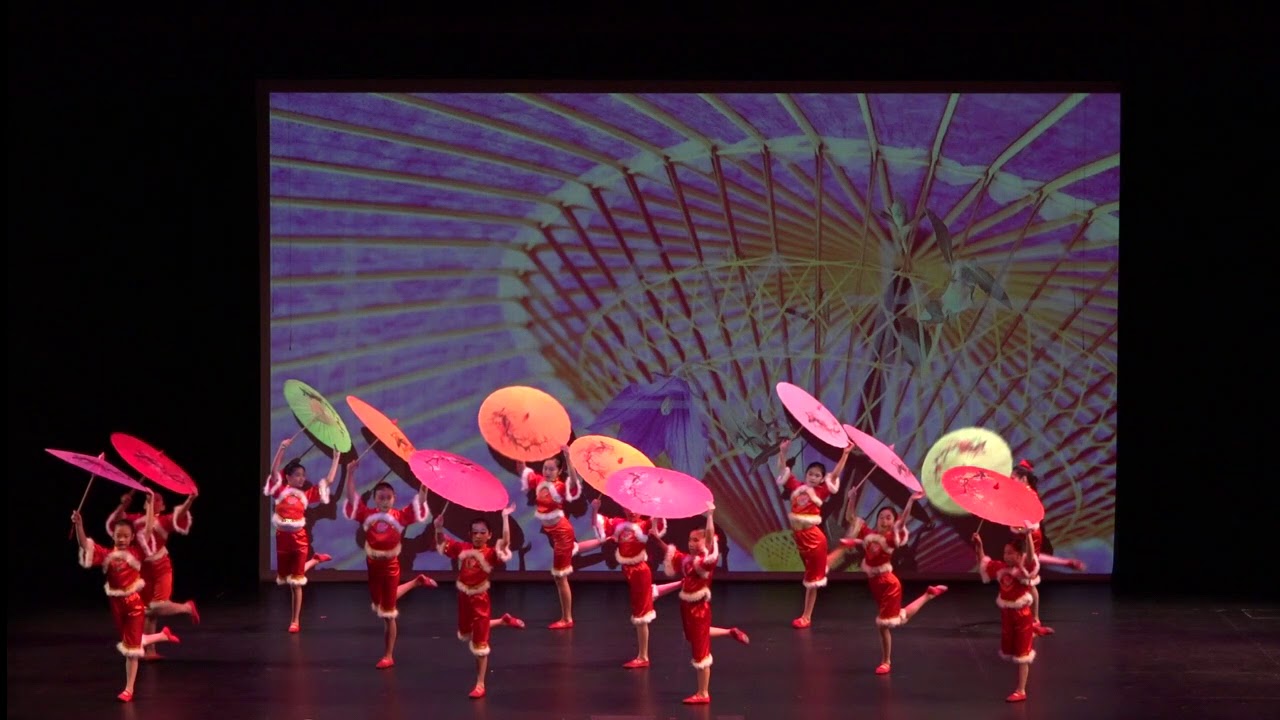 伞舞 Umbrella Dance 中国舞蹈学院 中班 Kids Class - YouTube