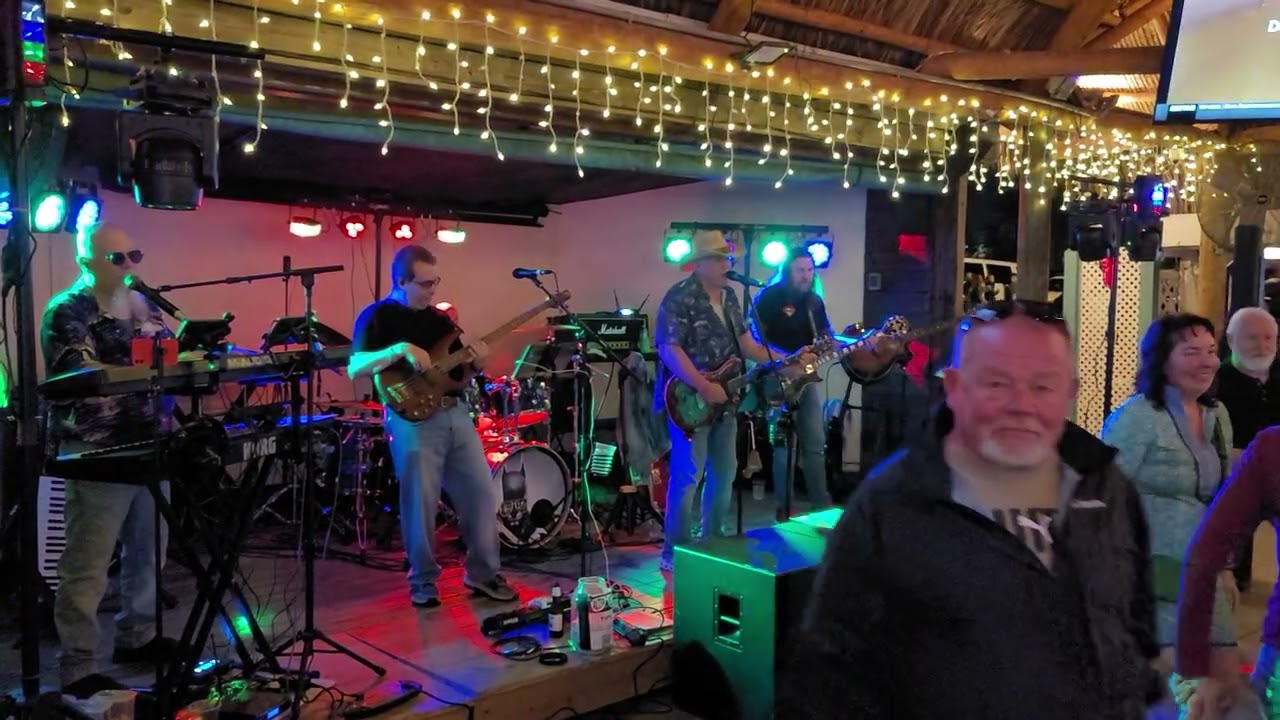 Somebody Like You (Keith Urban Cover) — Alter Ego LIVE at Woody’s River Roo