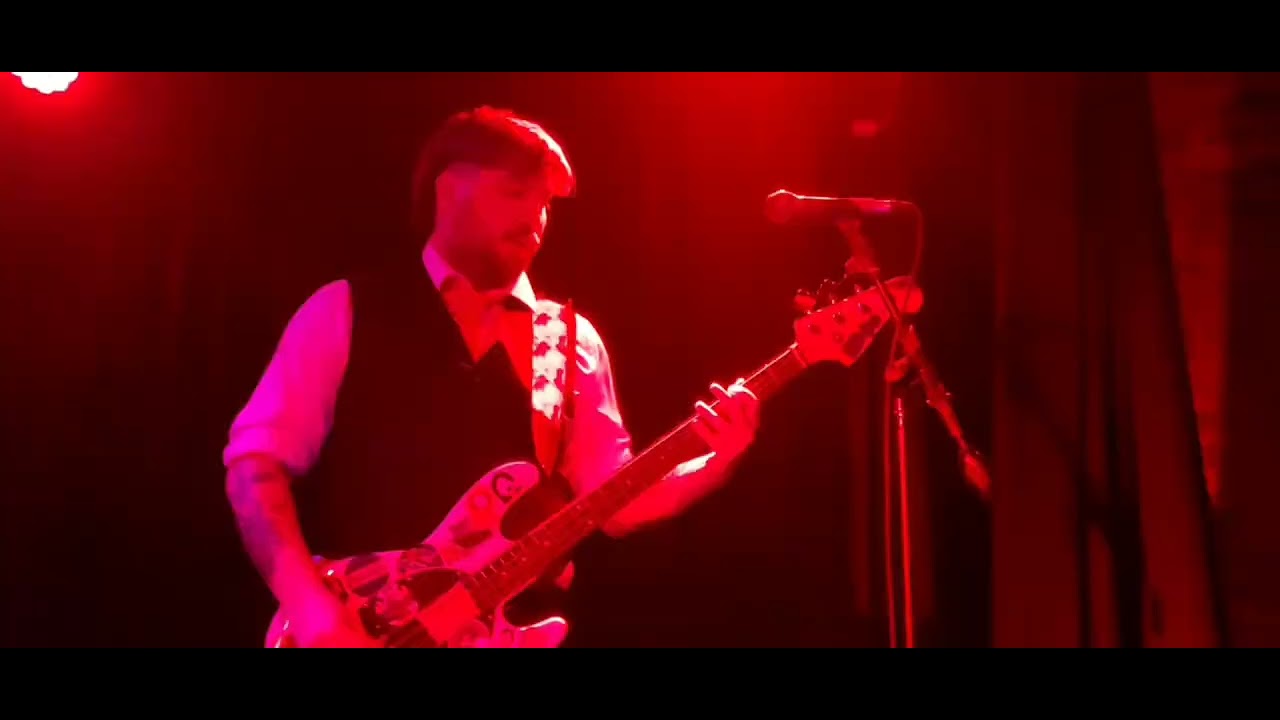 Mr.PORTLAND -Altavoz- en vivo en Strummer bar 20/09/25 Palermo (CABA)