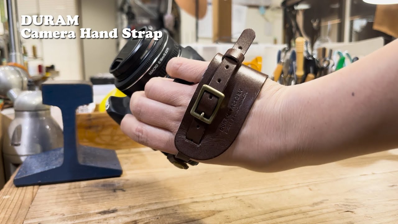 手をカメラに縛り付けないカメラハンドストラップ | ハンドメイド革