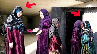 Download Lagu Razieh is blij haar zus te zien: Waar komt Elhams verdriet vandaan? MP3