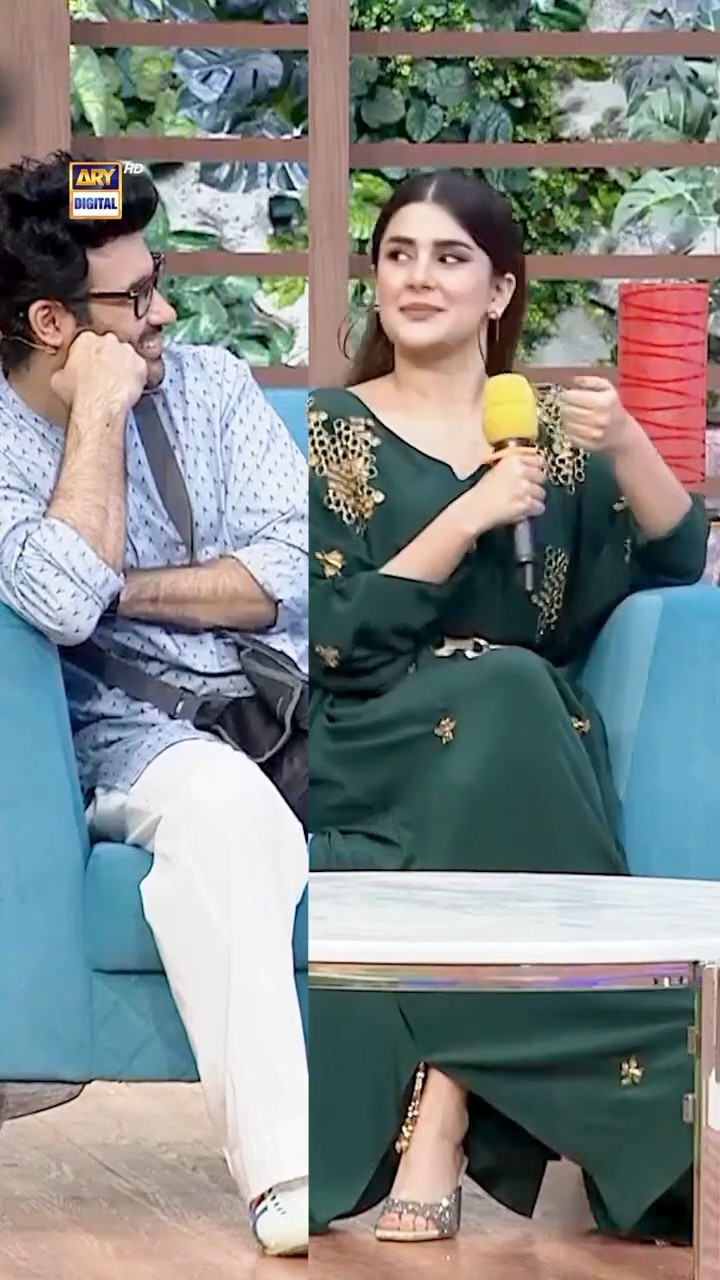Ghoor kyun rahe ho? ? #kubrakhan #fahadmustafa #shorts