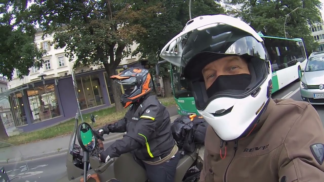 Part 5 - Vienna Calling - "Regen, ein Plastikoverall und komische Geräusche"