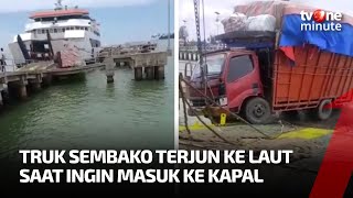 Truk Sembako Terjatuh Ke laut Saat Masuk Ke Kapal Di Pelabuhan Meulaboh   | tvOne Minute