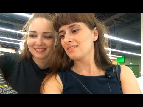 ВЛОГ Алина покупает Тролли Гуляем в парке с Мили Ванили и Мими Лисса Девчонки балуются