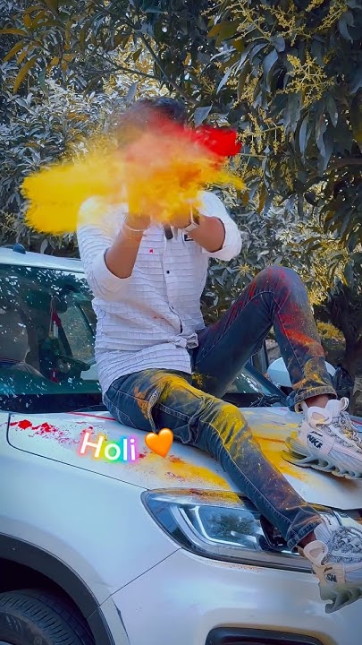 holi status funny