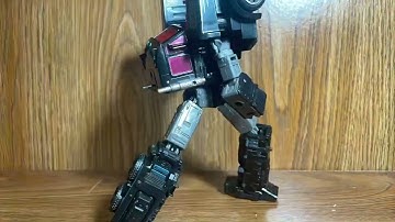 Transformers legacy scourge vs towline stop-motion test
