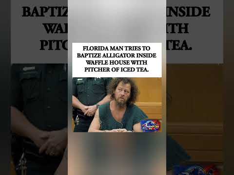 🐊Trying to baptize an alligator with iced tea at Waffle House. #viral #shorts