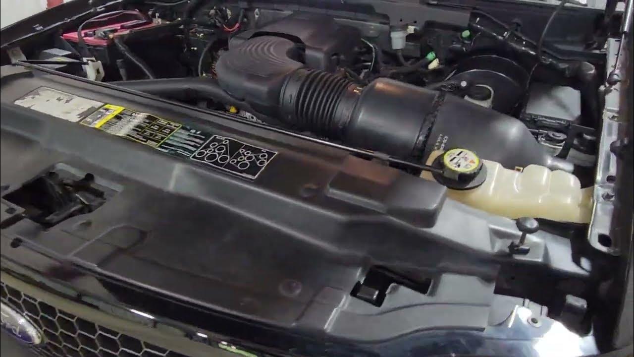 2002 Ford F150 XLT Sport Engine Start Up and Engine Bay Video - YouTube