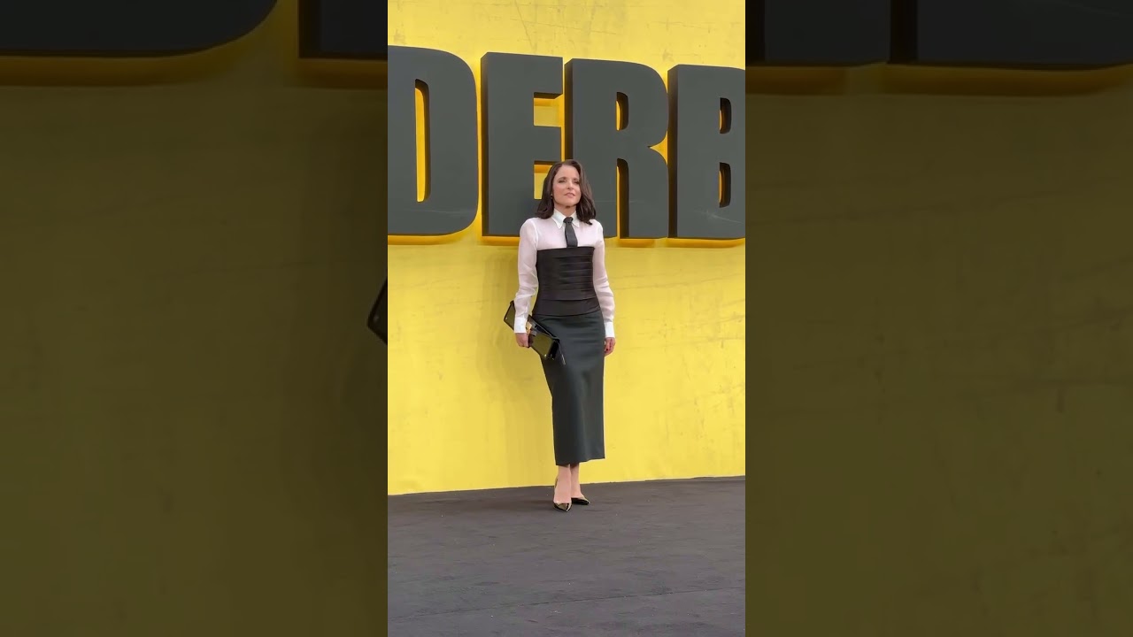 Make way for Valentina Allegra de Fontaine — Julia Louis-Dreyfus is here!