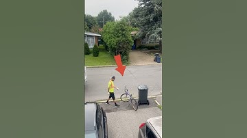 Canadian Garbage Trucks Can Take Bicycles Too#garbagetruck #automobile #bike #bicycle #canada