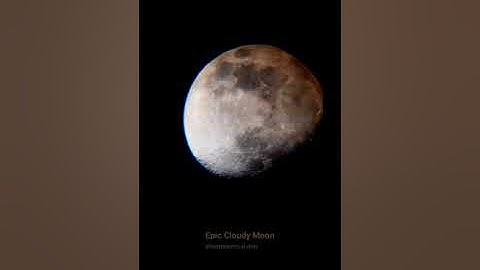 Epic View | Clouds Running Over Moon