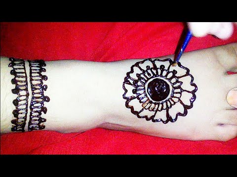 Repeat Simple And Beautiful Floral Henna Mehndi Design For Legs