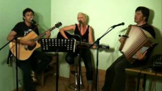 Video thumbnail of "Wild's Wasser - Musikband Lifetime"