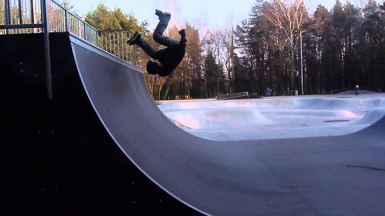 Aggressive Inline Skating front flip rolki Sosnowiec - YouTube