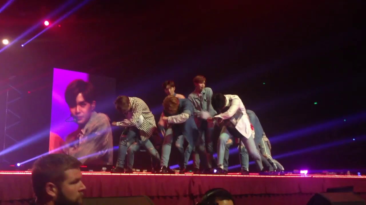 170923 Wanna One (워너원) '활활 (Burn It Up)'  직캠 (Fancam) @KCON AUSTRALIA