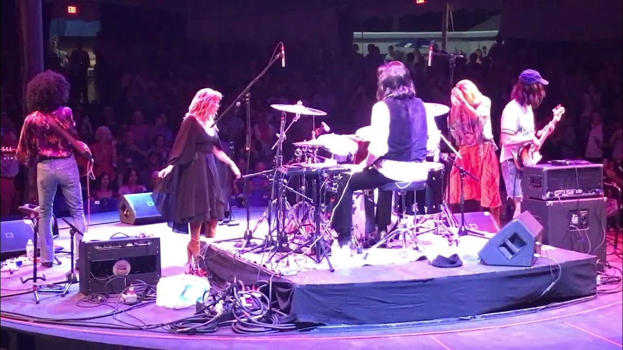 Rumours. The Ultimate Fleetwood Mac Tribute Show. Rhiannon and Go Your