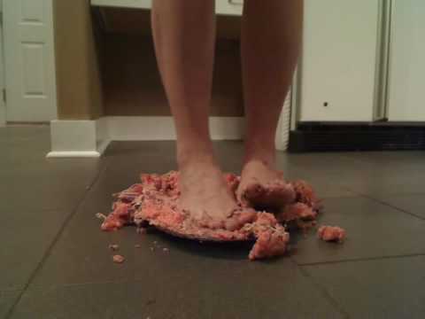 Barefeet cake crush :)