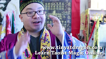 What God does Taoist worship?