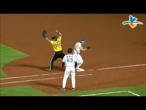20130613 CPBL 象 V.S 猿 4下 大頭守備失誤，龍貓努力跑上壘