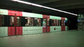 Prague metro with KB's ad HD / Pražské metro s reklamou KB v HD