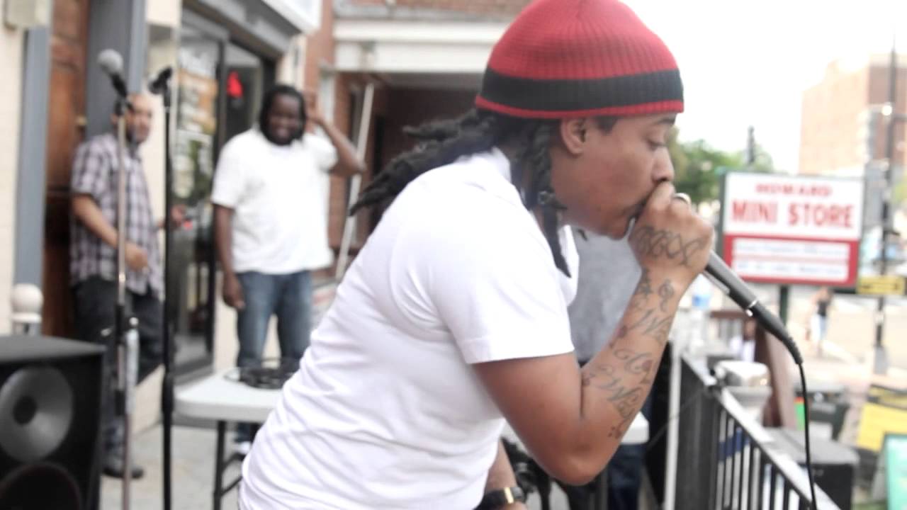 TheLaZHour | Domofdadistrict Performs "Know Us" at Listen Vision Studios