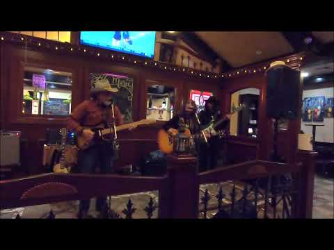 Lily's White Lies - Tenbrooks Molly @ The Station Grille