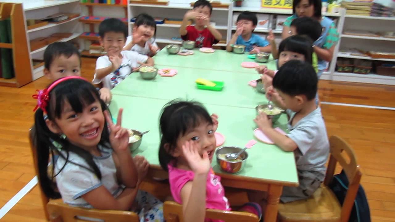 悅嘉幼兒園 全園快樂享用美味的午餐102年09月份 Youtube