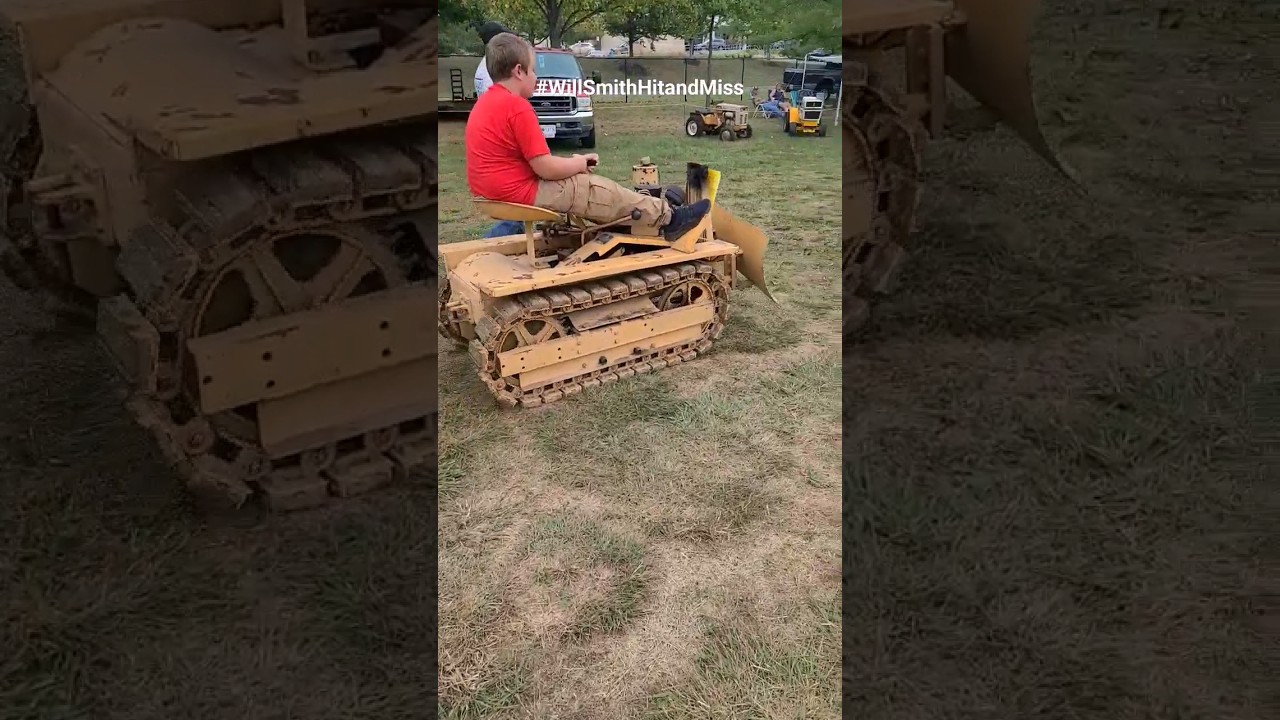 Agricat Mini Dozer @ Westminster MD Mason-Dixon Steam Show 2023