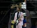 Clapton playing "Sunshine Of Your Love" Live at Knebworth 1990.