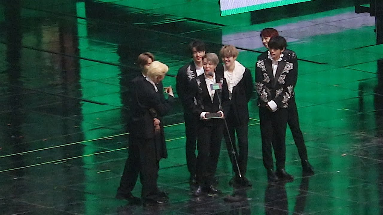 [4k] 191130 MMA BTS 방탄소년단 올해의 앨범상 수상소감 (결과에 연연한다는 지민과 나도 그렇다는 남준) (임수정님 시상) (단체 fancam) 직캠