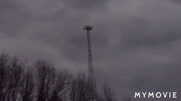 2 cell towers past Lebanon, Mo at dusk