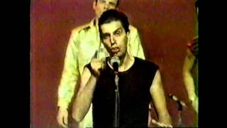Sha Na Na ~show opener..mascot just died.AVI