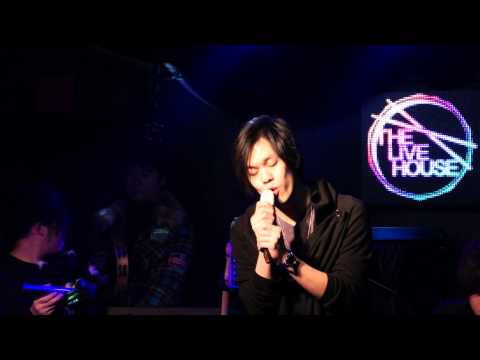 13.沒有你,還是愛你 - 佳 - Fei Lun Live at The Live House 2010.MTS